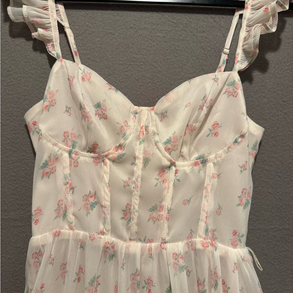 Storia Cream and Pink Floral Maxi Dress - Picture 4 of 9